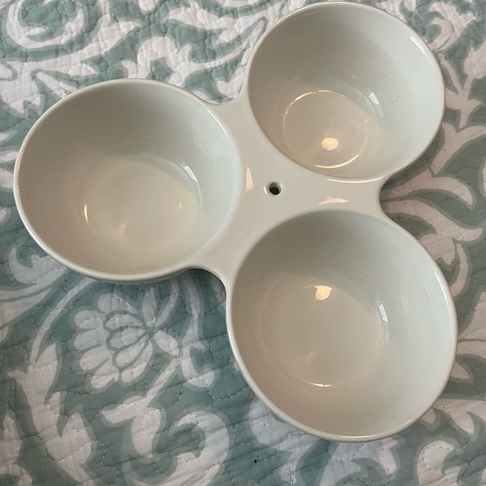 Nora fleming, triple dish